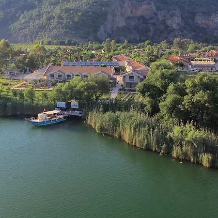 Отель Holiday Hotel Dalyan 2*