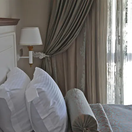Отель Holiday Hotel Dalyan 2*
