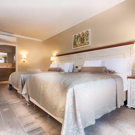 Отель Holiday Hotel Dalyan Дальян