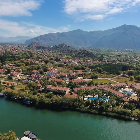 Отель Holiday Hotel Dalyan Дальян