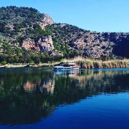 Holiday Hotel Dalyan Отель 2*