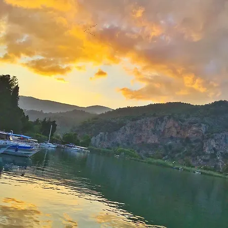 Holiday Hotel Dalyan Дальян
