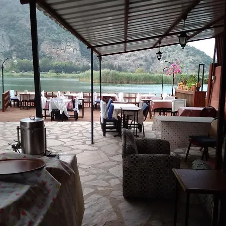 Отель Holiday Hotel Dalyan