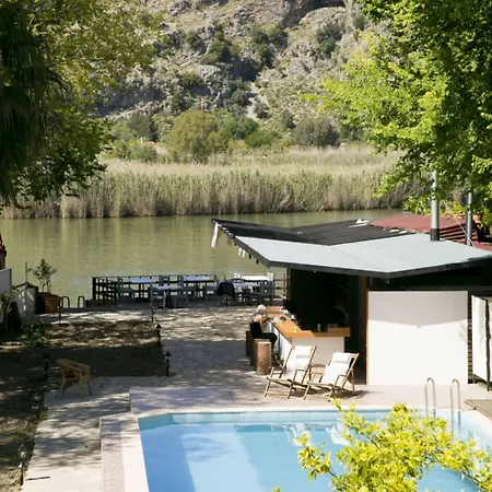 Holiday Hotel Dalyan 2*