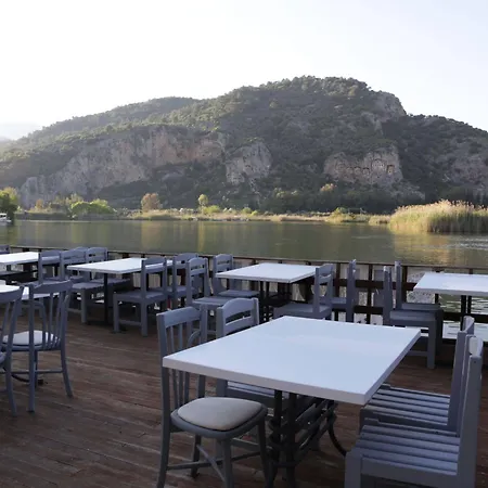 Holiday Hotel Dalyan Отель 2*