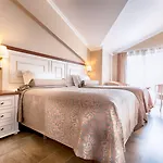 ホテル Holiday Hotel Dalyan 2*