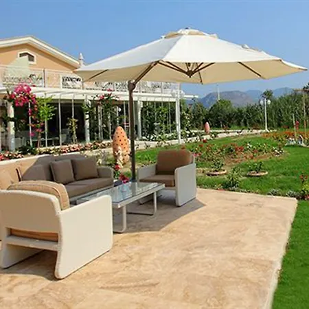 Holiday Hotel Dalyan Hotell 2*
