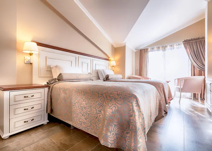 Отель Holiday Hotel Dalyan 2*