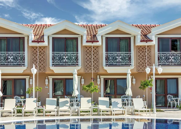 Holiday Hotel Dalyan 2*