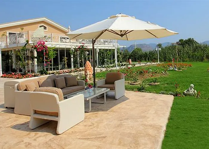 Holiday Hotel Dalyan Отель 2*