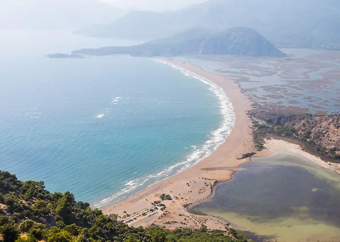Отель Holiday Hotel Dalyan Дальян