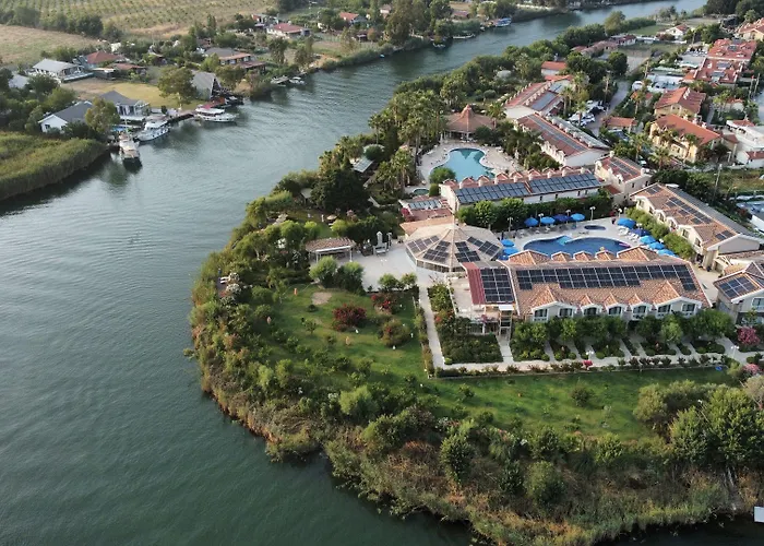 Holiday Hotel Dalyan Дальян