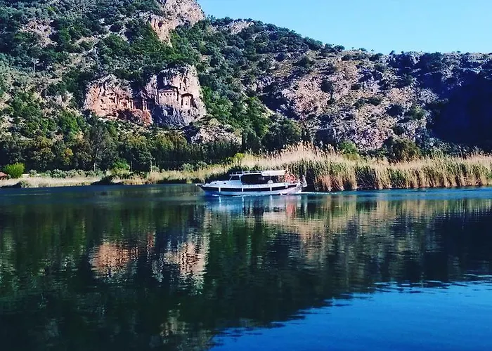 Holiday Hotel Dalyan Отель 2*