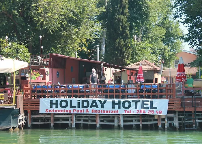 Отель Holiday Hotel Dalyan