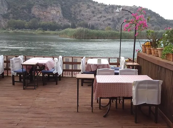 Holiday Hotel Dalyan Дальян