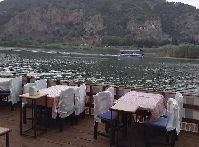 Holiday Hotel Dalyan 2*