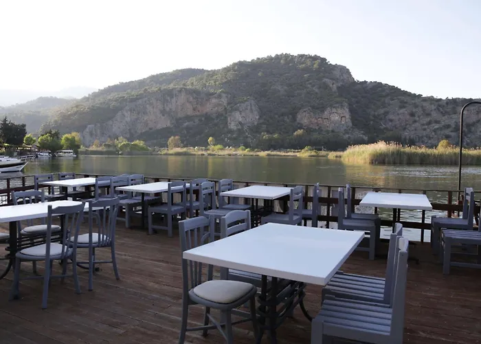 Holiday Hotel Dalyan Отель 2*